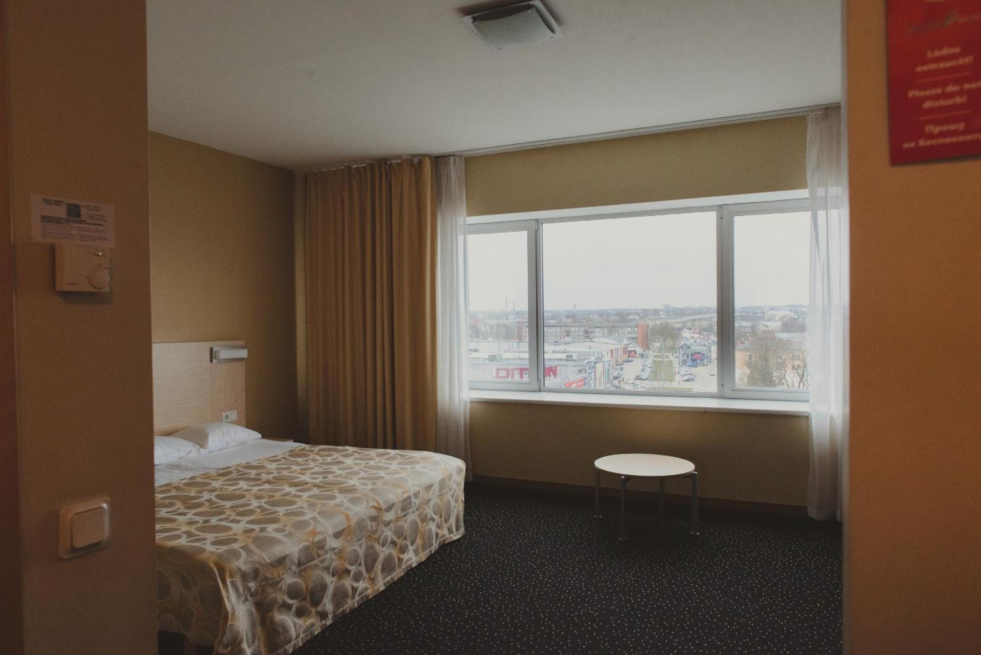 Park Hotel Latgola Daugavpils Extérieur photo