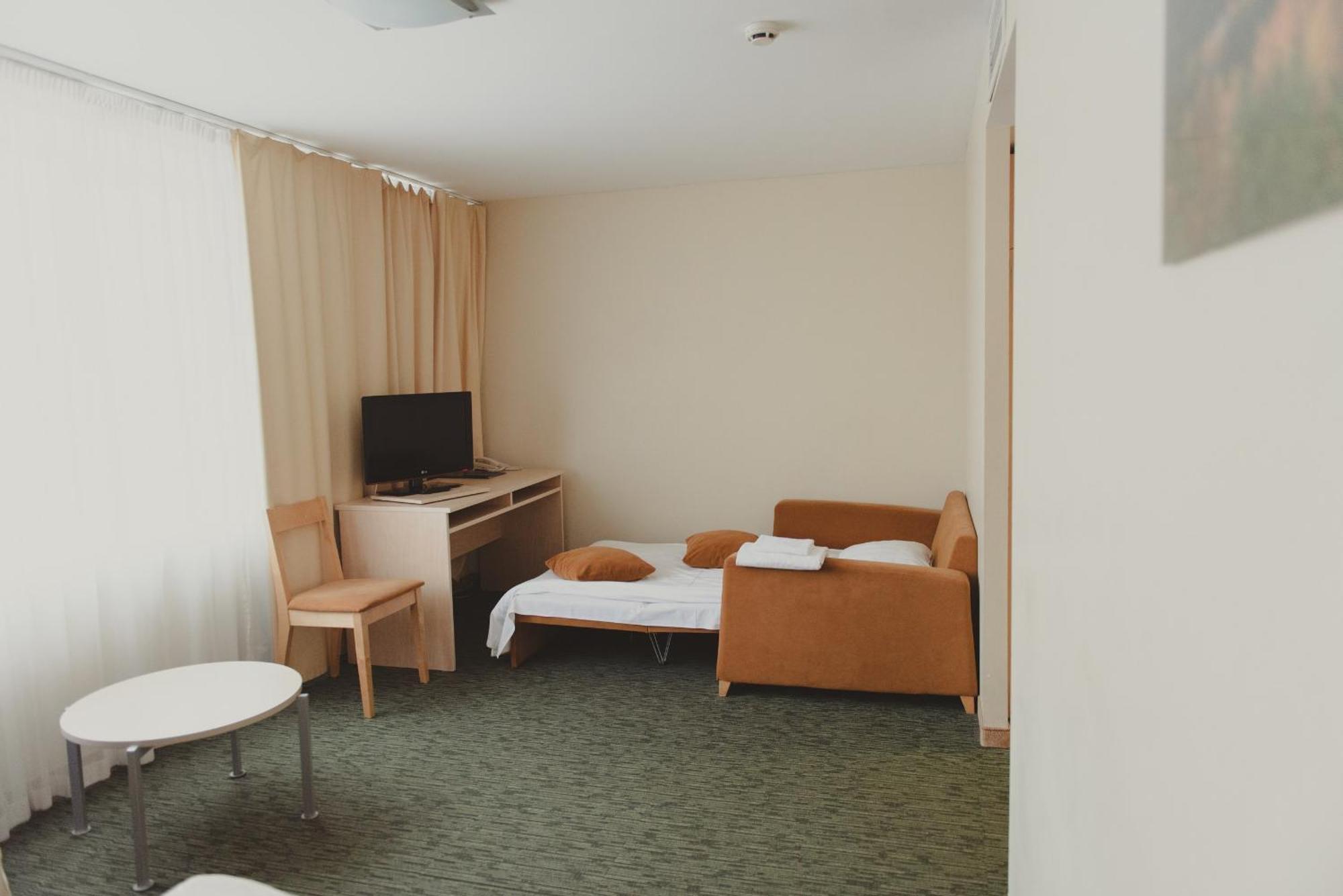 Park Hotel Latgola Daugavpils Extérieur photo