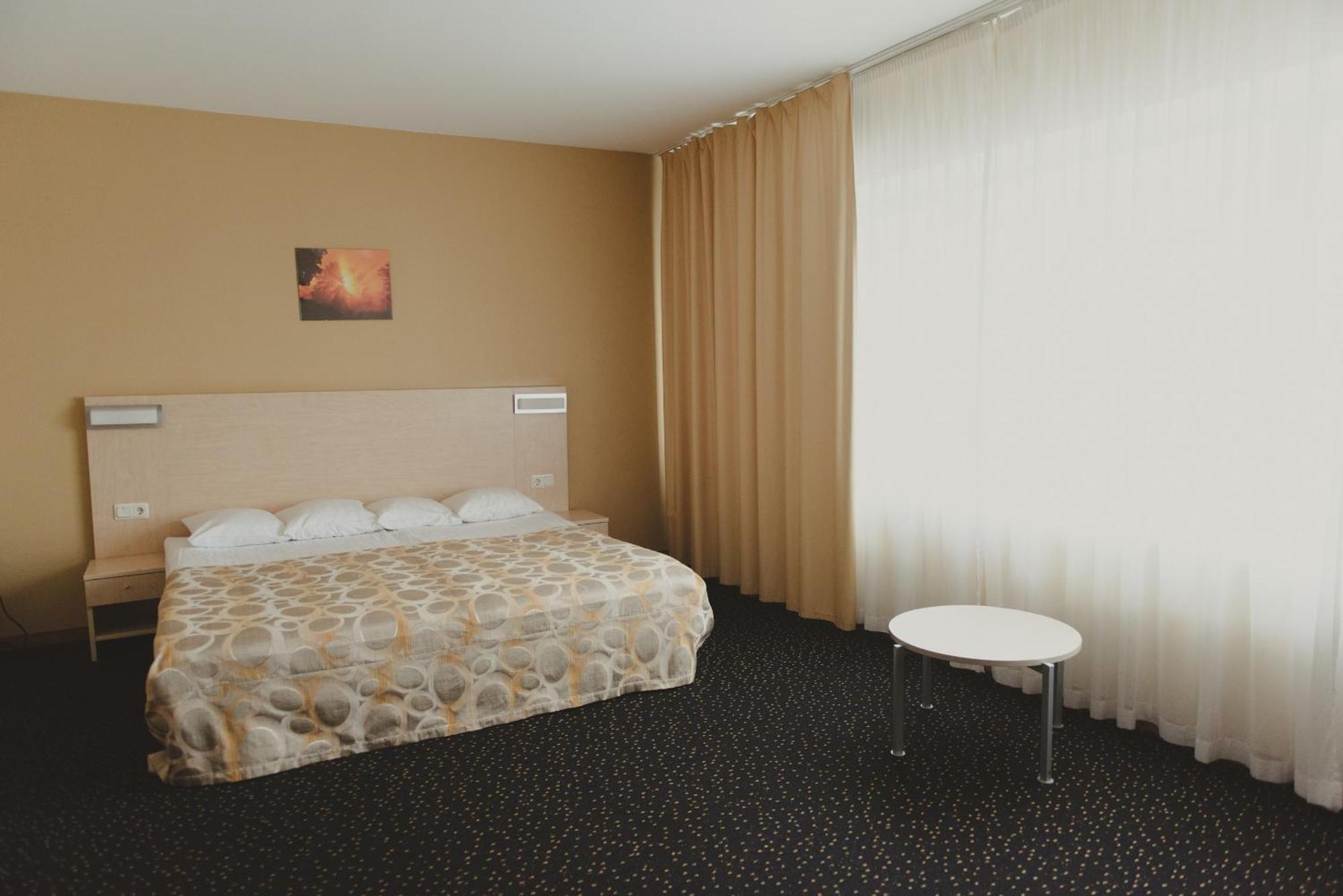 Park Hotel Latgola Daugavpils Extérieur photo
